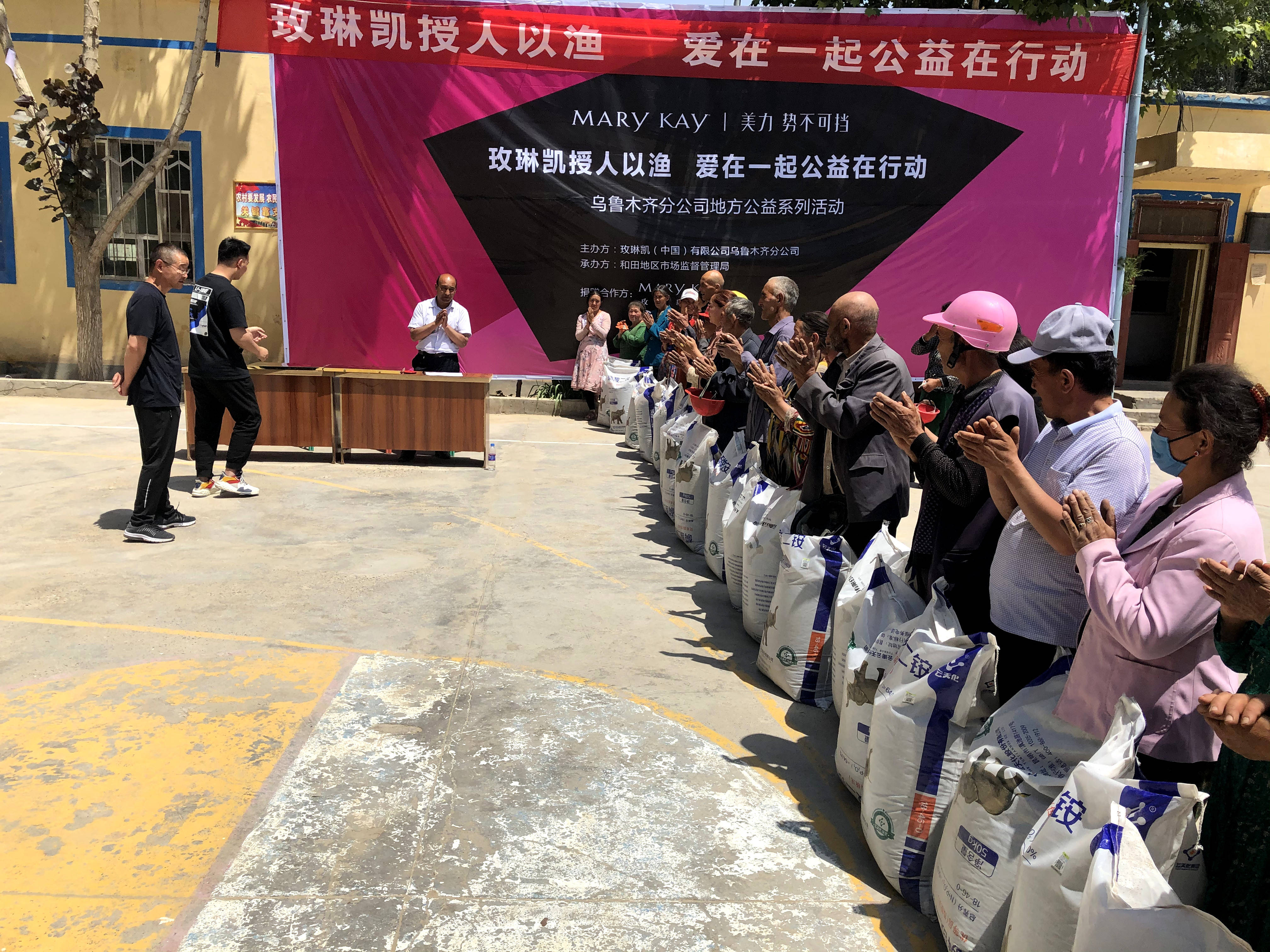 新疆队翻盘天津队,麦科勒姆统治全场 新疆队翻盘天津队,麦科勒姆统治全场