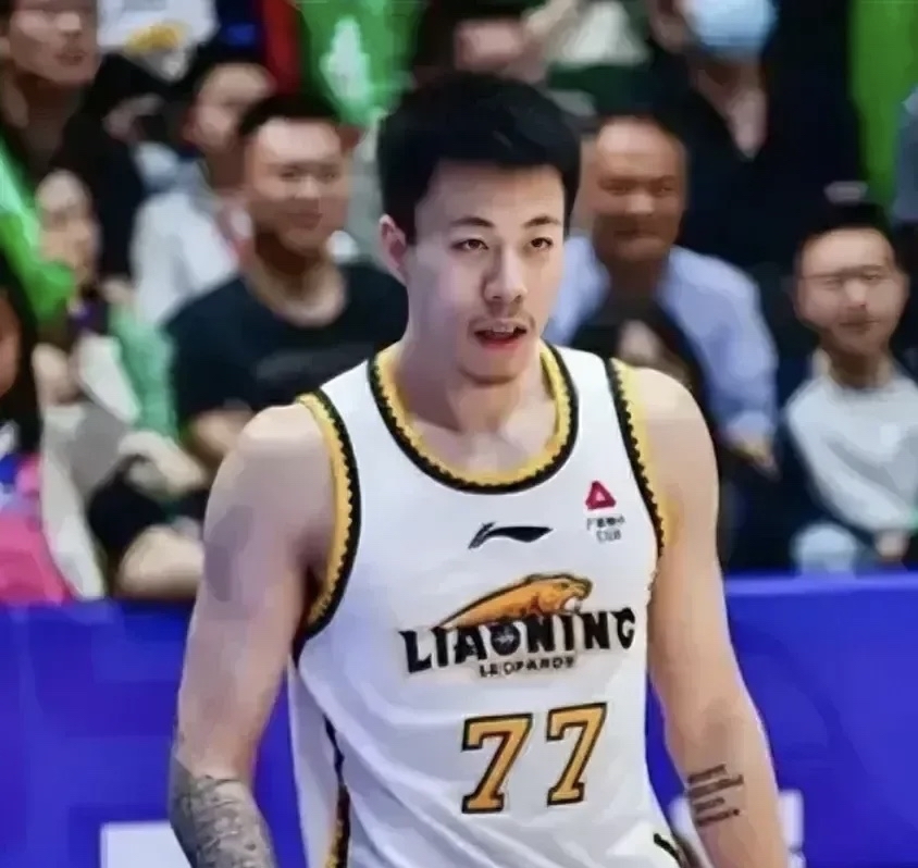 福建队险胜新疆队，张镇麟统治全场