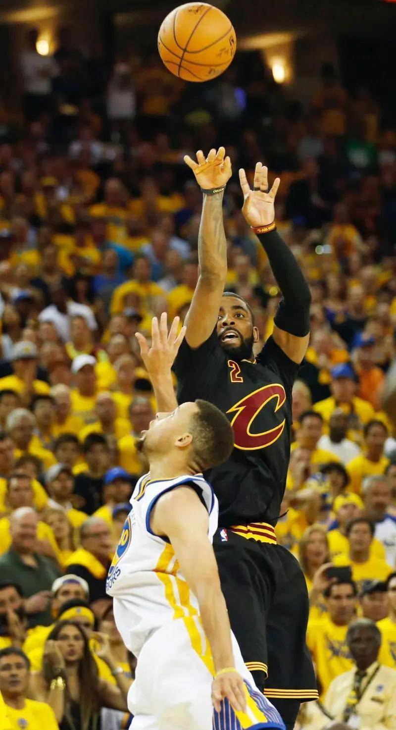 火箭险胜篮网,欧文带队取胜 火箭险胜篮网,欧文带队取胜