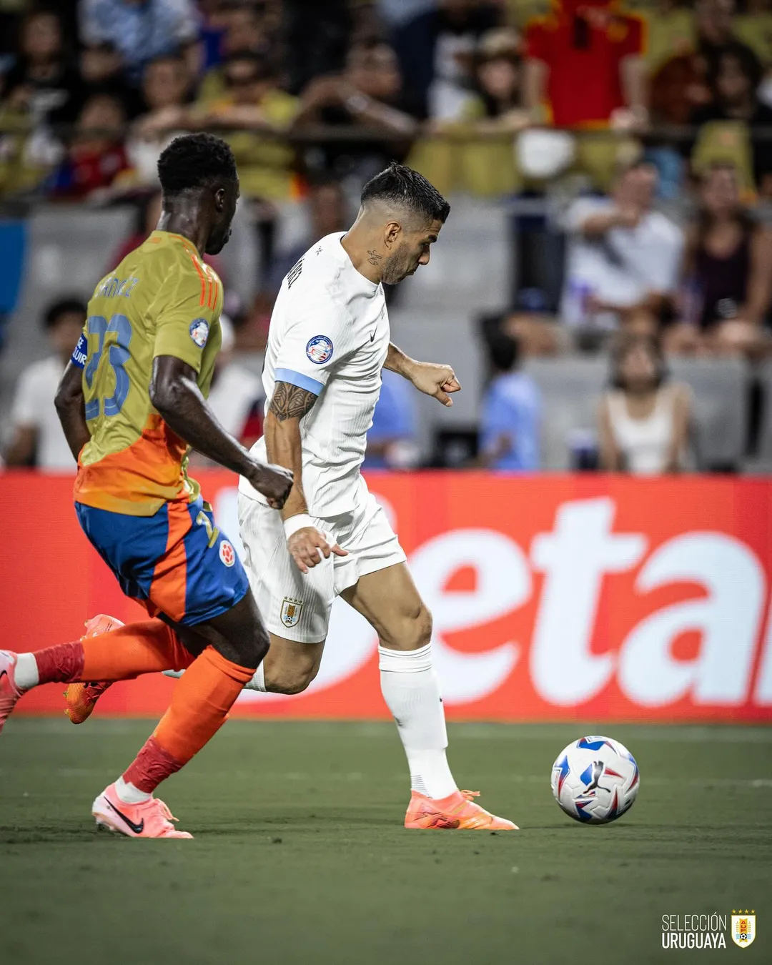 中国绝杀巴萨,苏亚雷斯点燃赛场 中国绝杀巴萨,苏亚雷斯点燃赛场