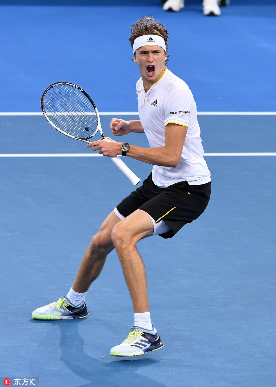戴维斯杯轻取年终总决赛,兹维列夫刷新纪录 戴维斯杯轻取年终总决赛,兹维列夫刷新纪录