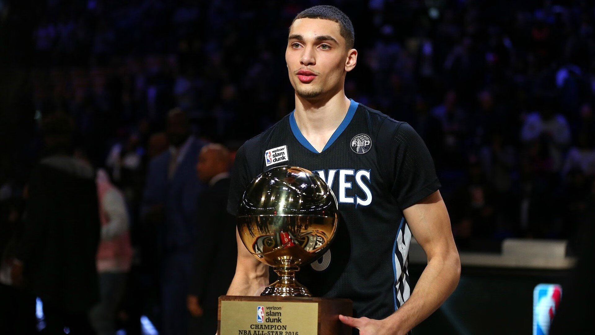 孤星燎原，莫兰特在NBA季后赛之夜的终极证明